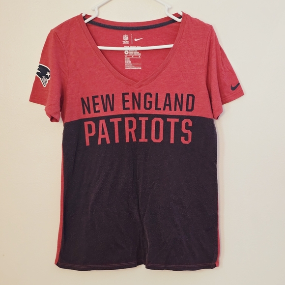 Nike Tops - Nike New England Patriots Women's Medium Jersey Tee